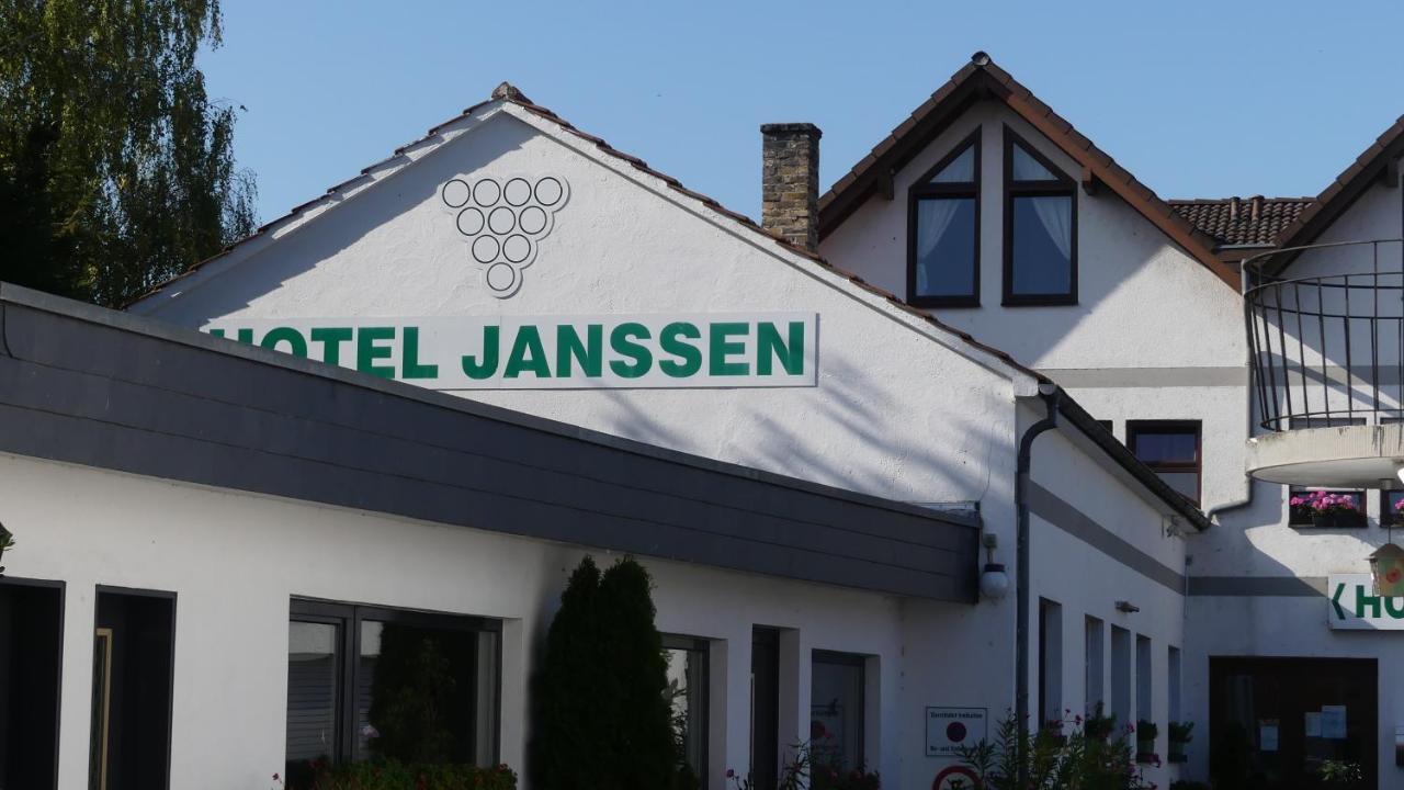 Hotel Janssen Боденхайм Екстериор снимка